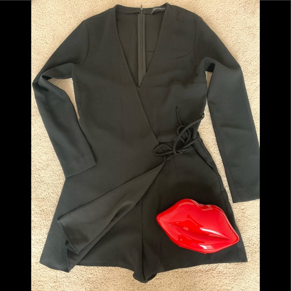 Zara Black Skort    Wore Twice - Picture 1 of 8